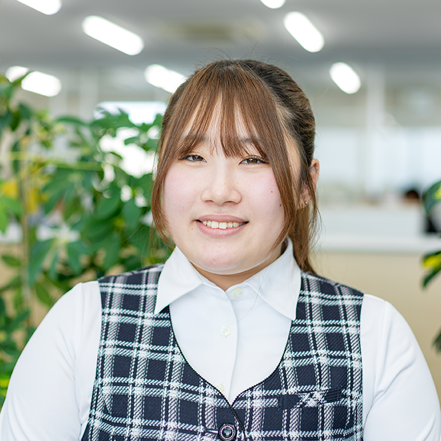 営業事務 / 2023年入社